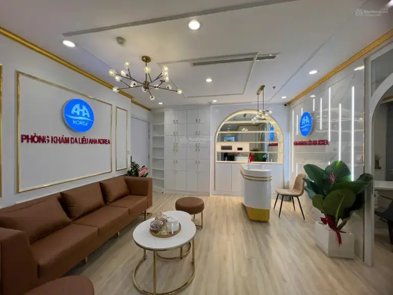Chính chủ gửi bán 2 phòng ngủ Vinhomes Central Park